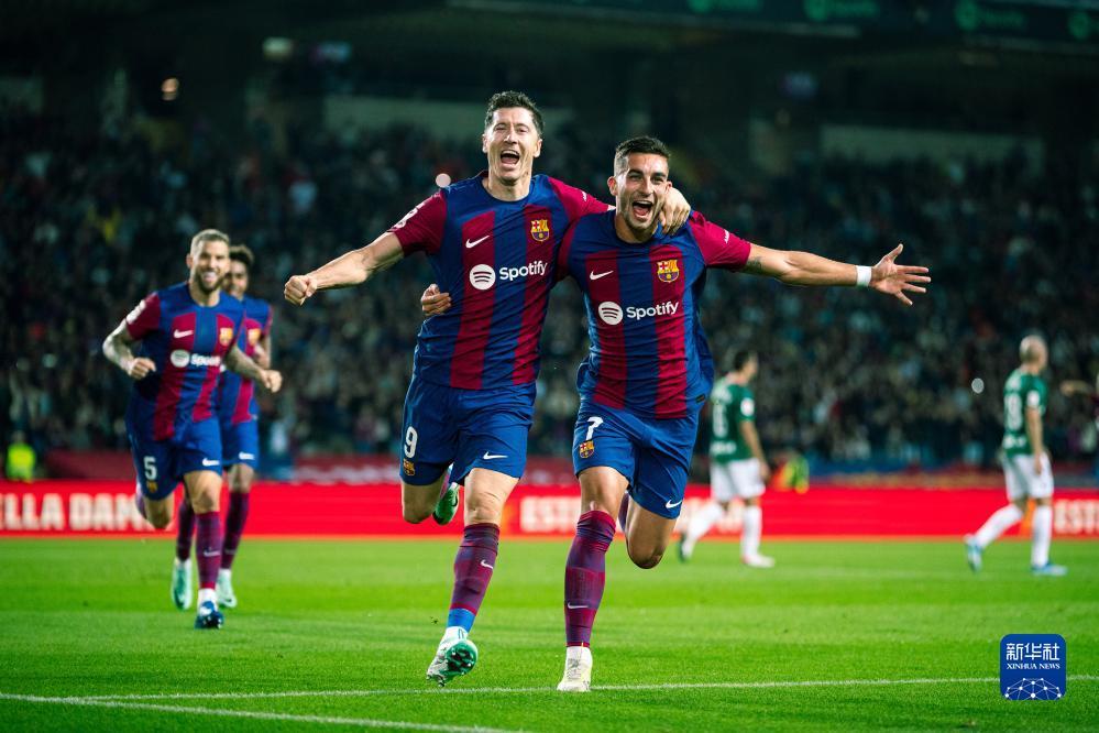 发起冲击 发起冲击