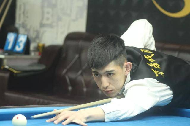 牛仔队在外 牛仔队在外