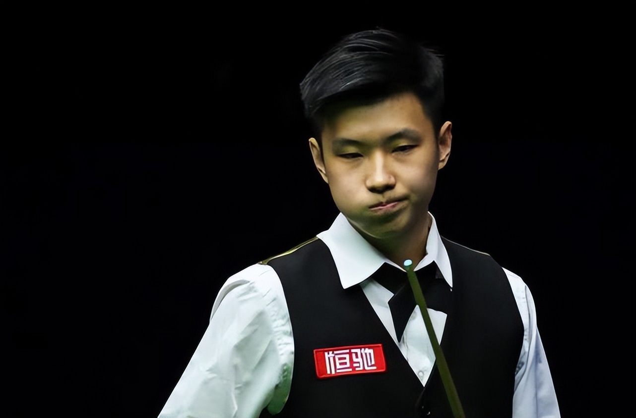 据有利位置 据有利位置